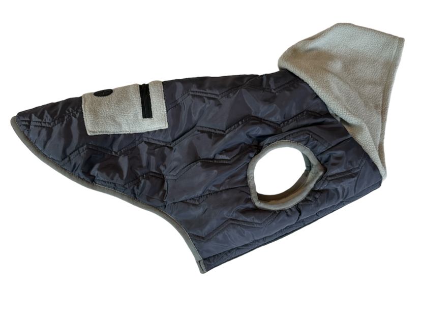 DOUDOUNE AVEC CAPUCHE DOUBLE POLAIRE TS 30CM ASSOR MATERIAUX RECYCLE