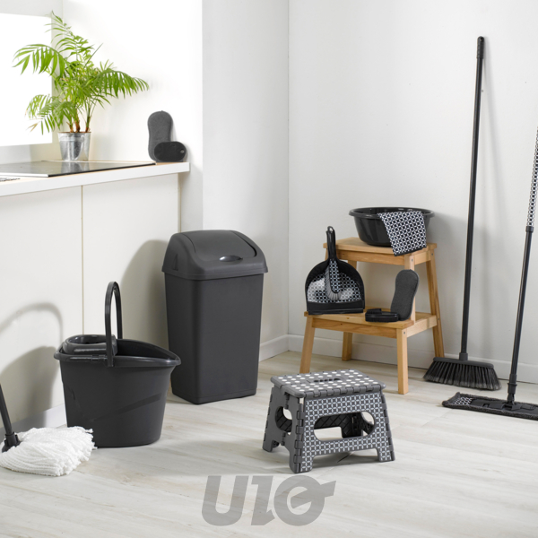 BROSSE A LAVER PLASTIQUE 15CM GEOFLOWER