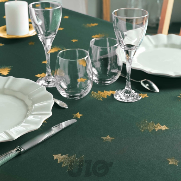 NAPPE RECTANGLE EN POLYESTER - 150x240CM -  IMPRIMÉE MÉTALLISÉE SAPIN VERT-OR